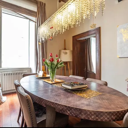 Campo De Fiori Luxury Jacuzzi & Cinema *