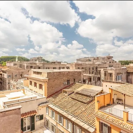 Campo De Fiori Luxury Jacuzzi & Cinema