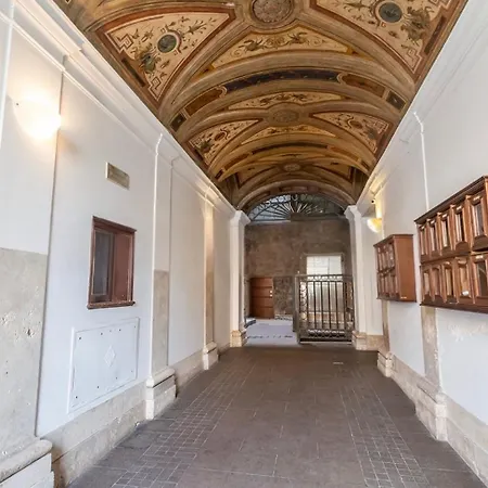 Campo De Fiori Luxury Jacuzzi & Cinema Apartamento *